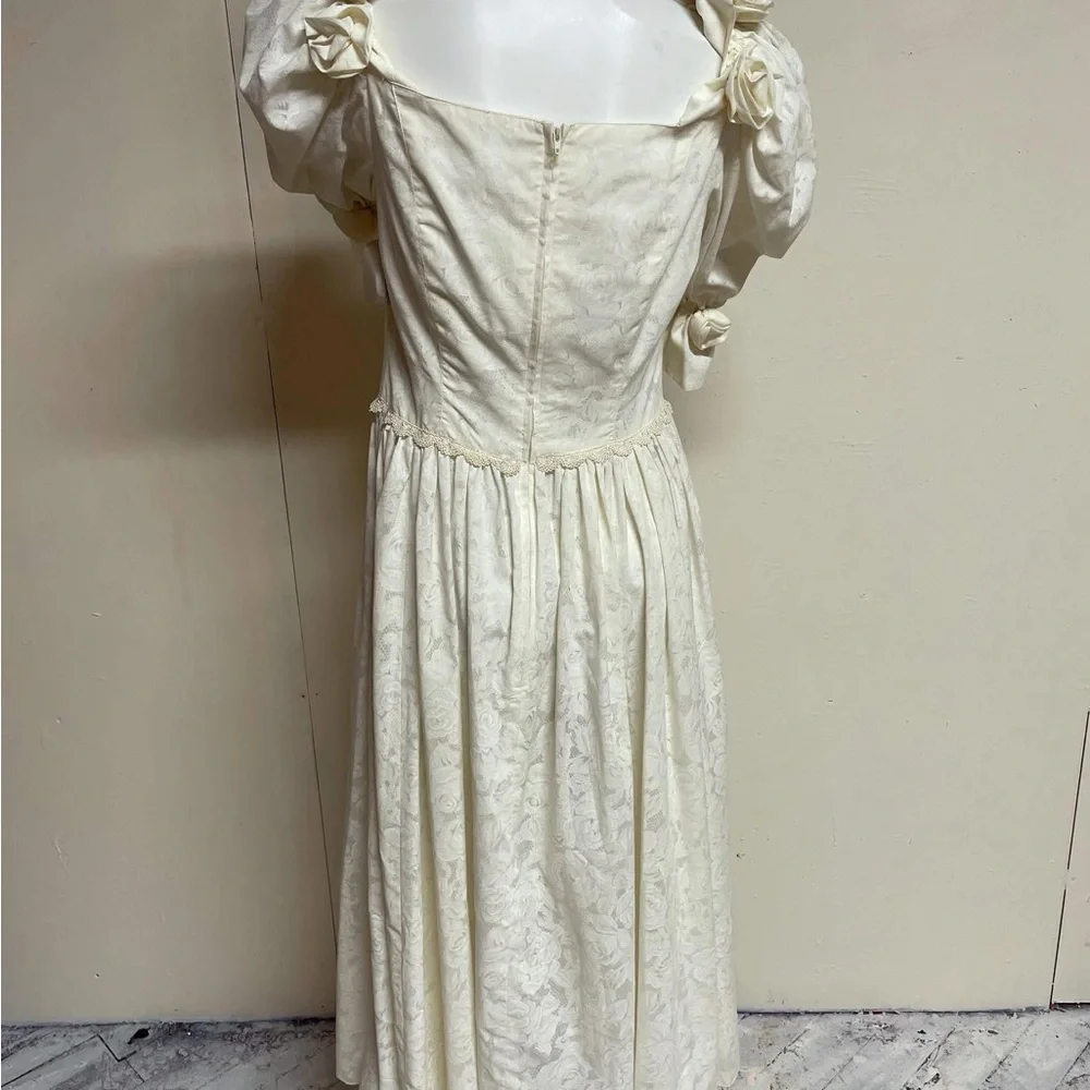 1980s Ivory Floral Jacquard Puff-Sleeve Dress - Picture 5 of 5